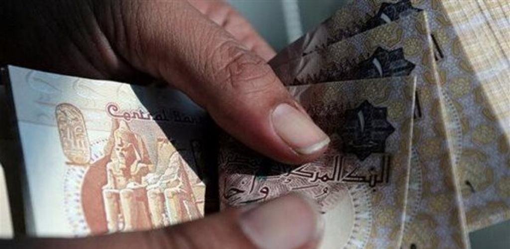 اقتصاد مصر | أذون الخزانة تجذب 112.8 مليار جنيه.. تراجع مخاطر الديون المصرية أمام المستثمرين - ايجبت نيوز