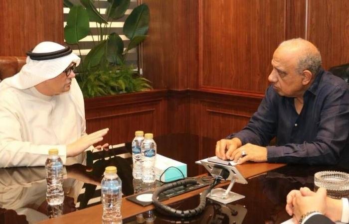 مباشر دبي | وزير الكهرباء يبحث مع "مصدر" تسريع مشروعات الطاقة المتجددة في مصر