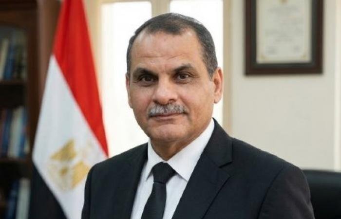 مأمورية ميت غمر للقيمة المضافة تكرم الدكتور أشرف وجيه الشافعي رئيس المأمورية بمناسبة بلوغه سن التقاعد